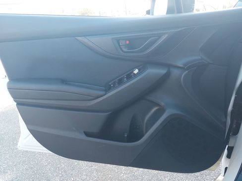 Used 2020 Subaru Crosstrek 2.0i Premium image 25