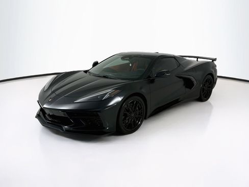 Used 2025 Chevrolet Corvette Stingray Premium Conv w/ Z51 Performance Package RWD image 3