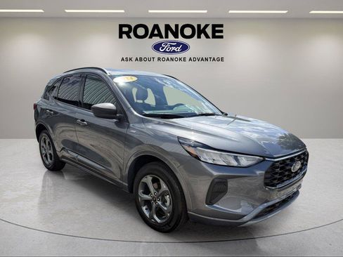 Used 2024 Ford Escape ST-Line w/ Tech Pack #1 AWD/4WD image 6