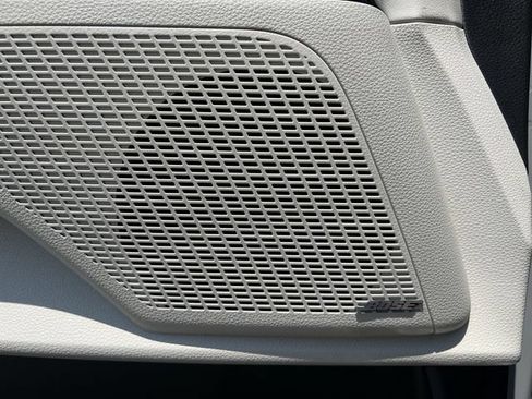 Used 2024 Kia Carnival SX Prestige FWD image 35
