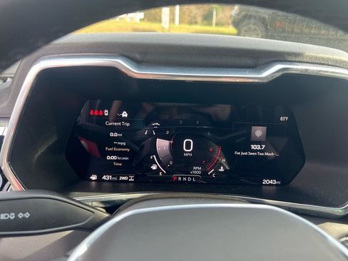 New 2026 GMC Canyon Elevation w/ Convenience Package image 14