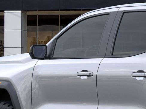 New 2026 GMC Canyon Elevation w/ Convenience Package image 26