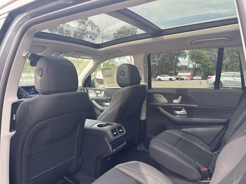New 2026 Mercedes-Benz GLS 450 4MATIC image 21