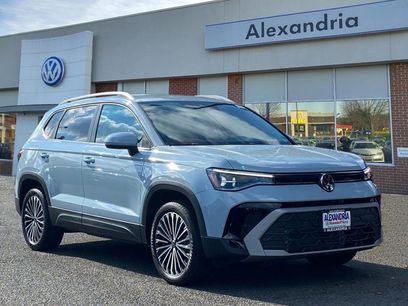 Used 2025 Volkswagen Taos SE