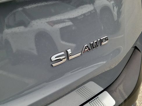 Used 2023 Nissan Rogue SL w/ SL Premium Package AWD/4WD image 9