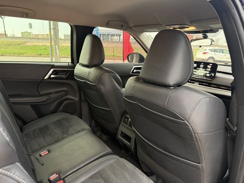 Used 2022 Mitsubishi Outlander SEL Black Edition image 42