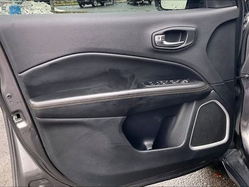 Used 2020 Jeep Compass Limited image 22