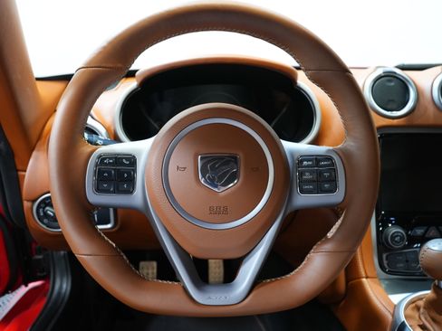 Used 2013 SRT Viper GTS w/ GTS Laguna Interior Pkg image 35