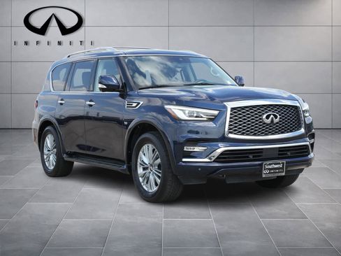 Used 2019 INFINITI QX80 Luxe w/ All-Season Package image 3