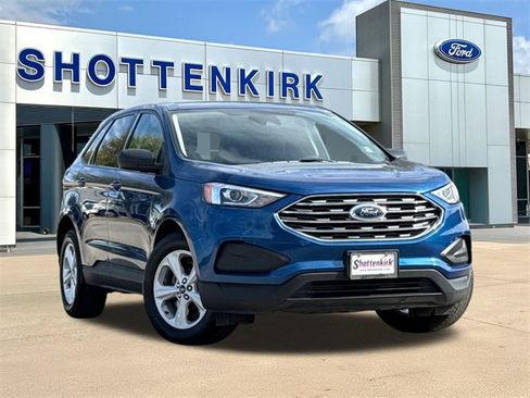 Used 2021 Ford Edge SE image 1