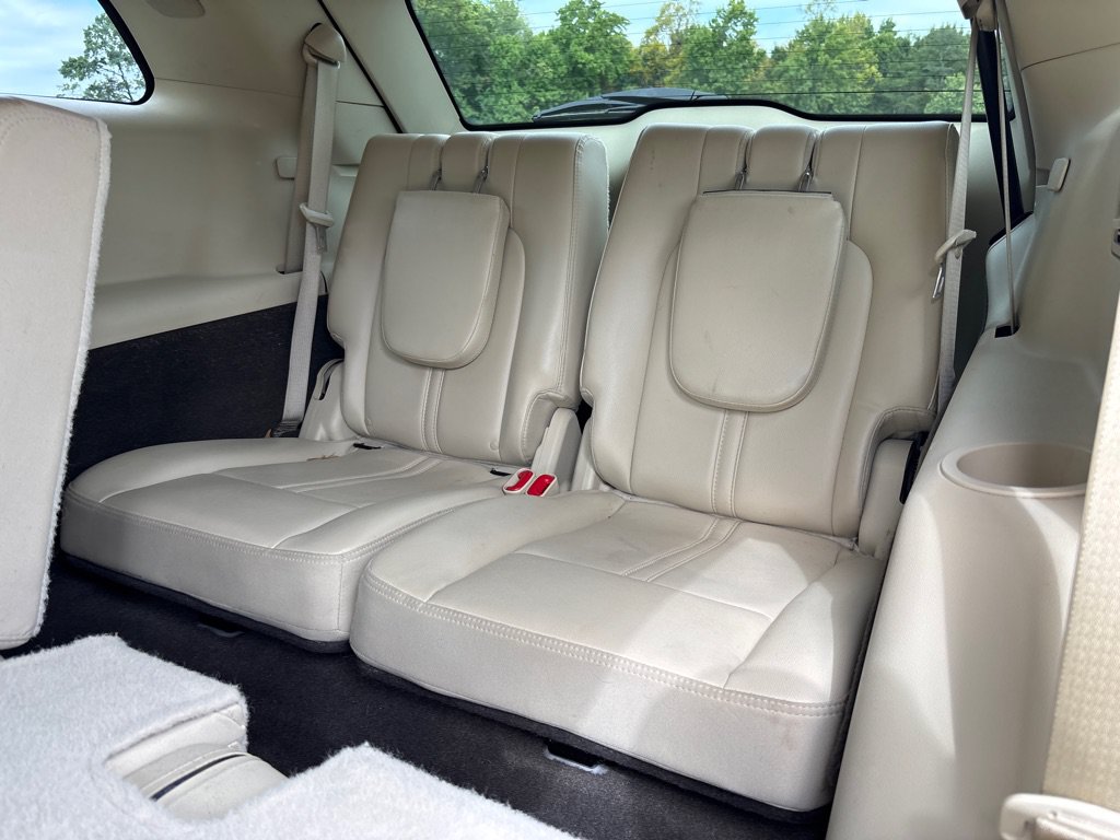 Used 2019 Lincoln MKT AWD image 12
