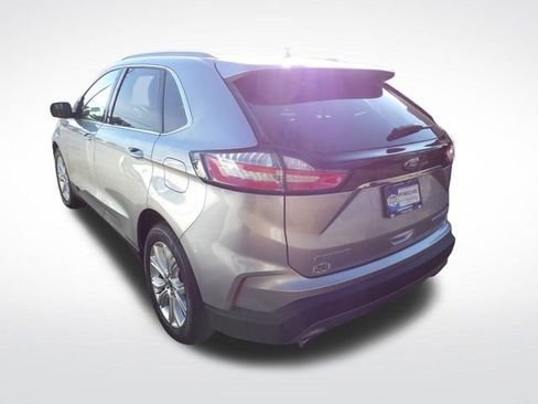 Used 2020 Ford Edge Titanium image 11