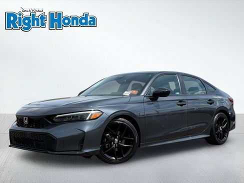 Used 2025 Honda Civic Sport image 2