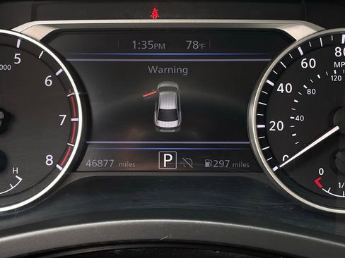 Used 2024 Nissan Sentra SV FWD image 16