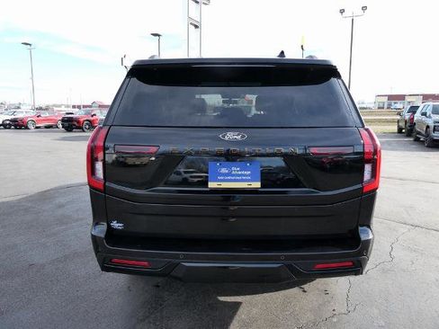 Certified 2025 Ford Expedition Tremor image 6