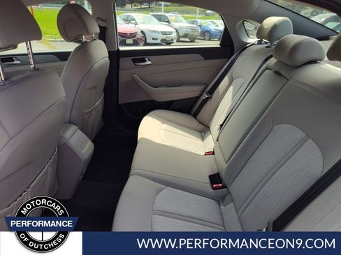 Used 2016 Hyundai Sonata SE FWD image 12