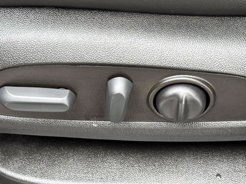 Certified 2023 Chevrolet Traverse LT image 19