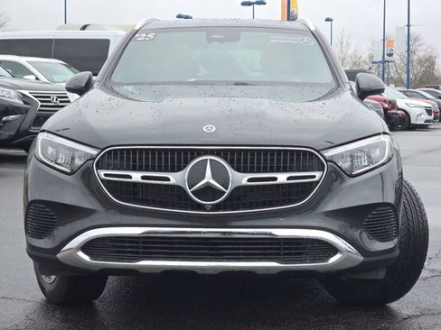 Used 2025 Mercedes-Benz GLC 300 4MATIC image 12