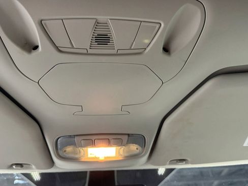 Used 2022 Ford Transit Connect XL image 37