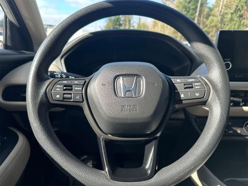 Used 2024 Honda HR-V LX image 15