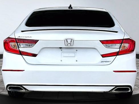 Used 2022 Honda Accord Sport image 5