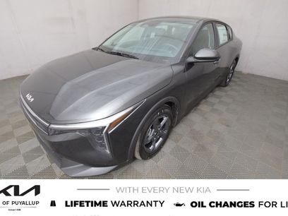 New 2025 Kia K4 LXS