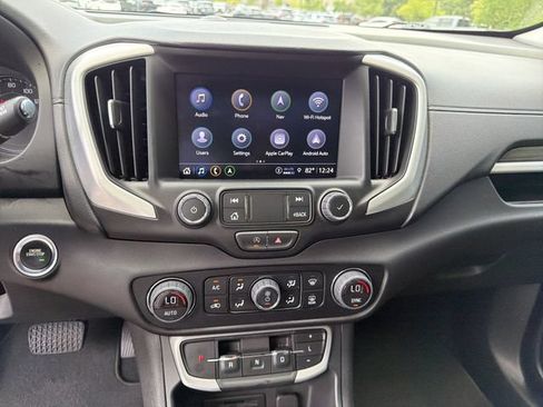 Used 2023 GMC Terrain SLT w/ Infotainment Package II FWD image 30