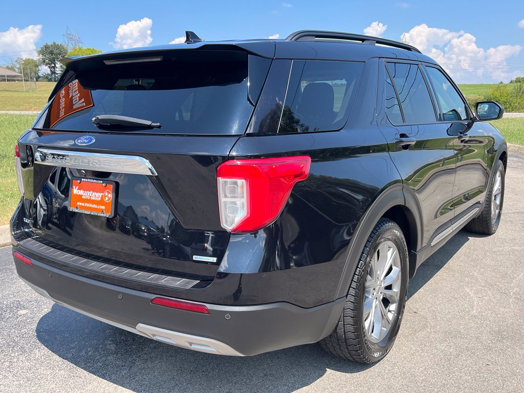 Used 2020 Ford Explorer XLT w/ Equipment Group 202A RWD image 12