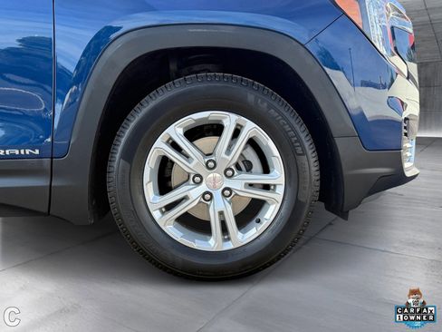 Certified 2022 GMC Terrain SLE image 8