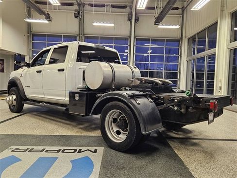 Used 2021 RAM 5500 Tradesman w/ Chrome Appearance Group image 5