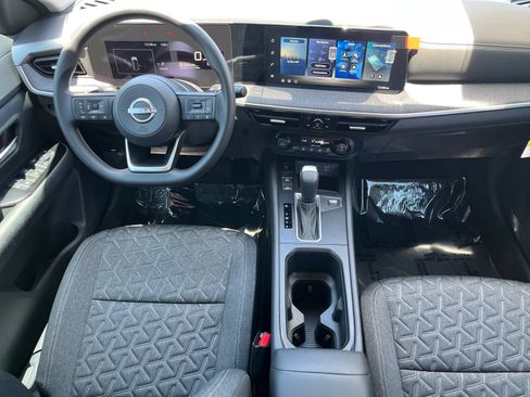 New 2026 Nissan Kicks SV FWD image 12