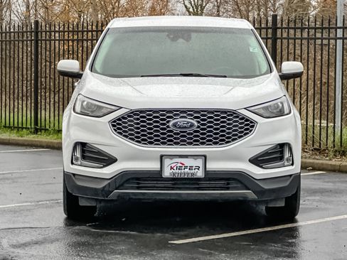 Used 2023 Ford Edge SEL image 9