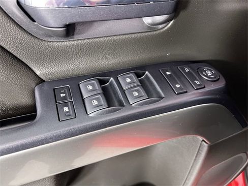 Used 2018 Chevrolet Silverado 1500 LT w/ All Star Edition image 22