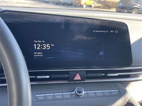 Certified 2024 Hyundai Elantra SEL w/ Convenience Package image 25