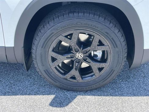 New 2026 Volkswagen Atlas Peak Edition AWD/4WD image 12