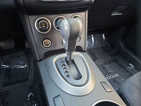 Used 2013 Nissan Rogue SV image 15