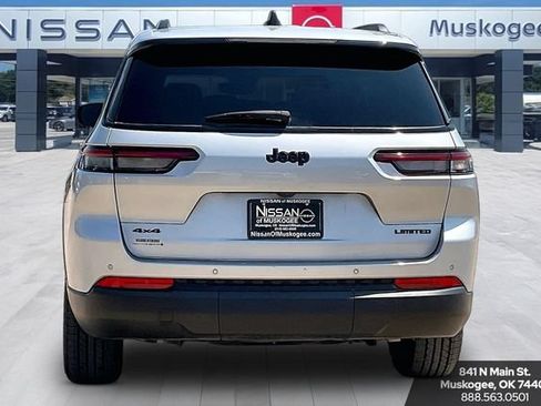 Used 2024 Jeep Grand Cherokee L Limited w/ Black Appearance Package AWD/4WD image 6