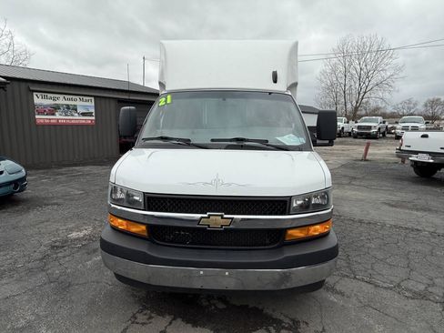 Used 2021 Chevrolet Express 3500 w/ Power Convenience Package RWD image 7