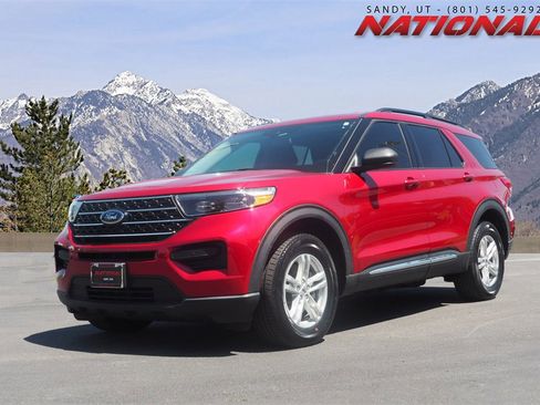 Used 2021 Ford Explorer XLT w/ Class III Trailer Tow Package image 1
