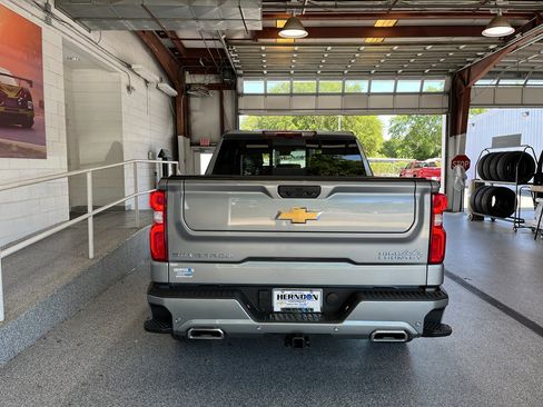New 2026 Chevrolet Silverado 1500 High Country AWD/4WD image 7
