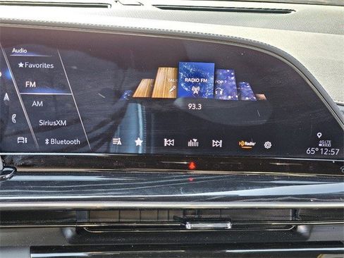 Certified 2024 Cadillac Escalade Sport w/ LPO, ONYX Package image 28