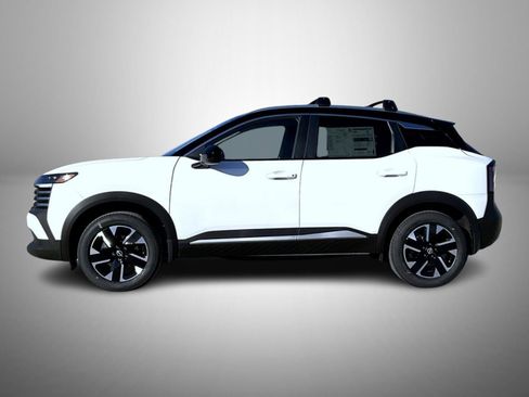 New 2026 Nissan Kicks SV w/ Cold Weather Package AWD/4WD image 7