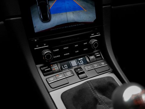 Used 2018 Porsche 911 Carrera RWD image 45