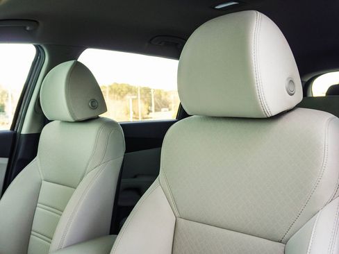 Used 2020 Kia Sorento LX image 33