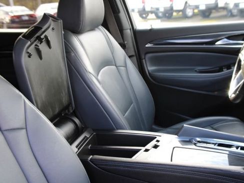 Used 2022 Buick Enclave Premium image 37