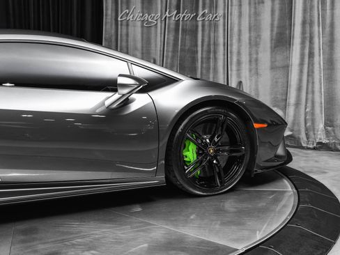 Used 2022 Lamborghini Huracan EVO RWD image 39
