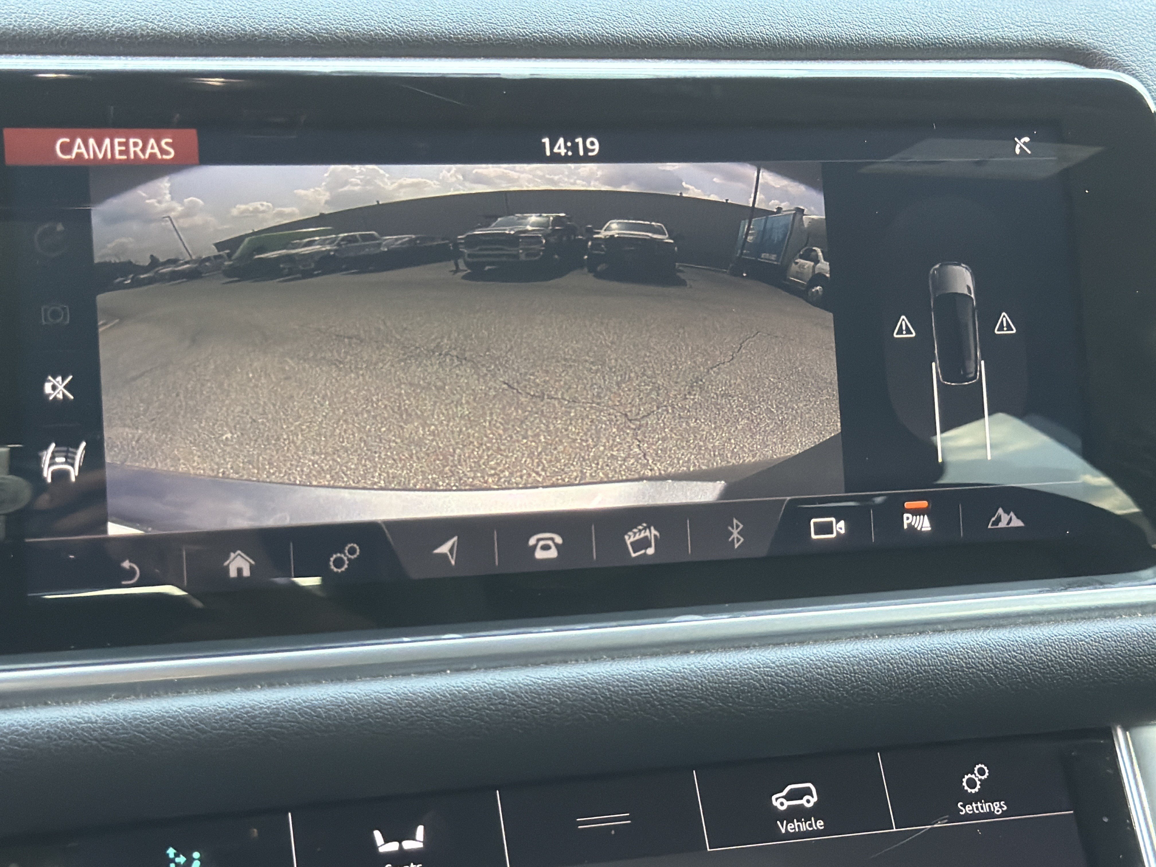 Used 2018 Land Rover Range Rover Sport HSE AWD/4WD image 36