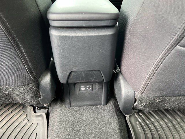 Used 2025 Toyota Prius LE FWD image 28