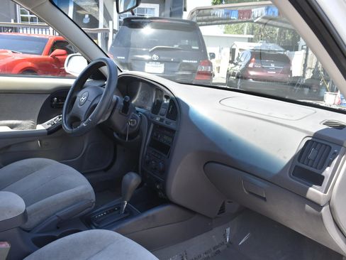 Used 2005 Hyundai Elantra GLS FWD image 11