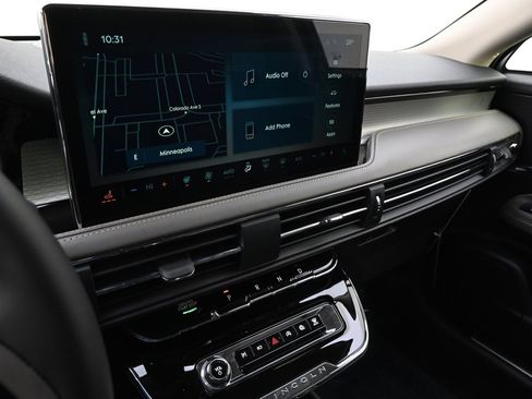 New 2026 Lincoln Corsair Premiere image 26